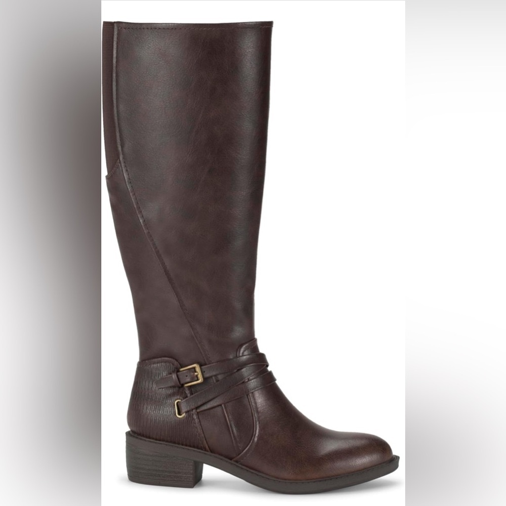 BareTraps Brown Heeled‎ Boots Sleek Design​